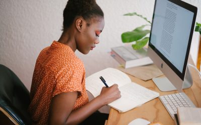 Accessing university beyond 25: a way to adapt to the job market
